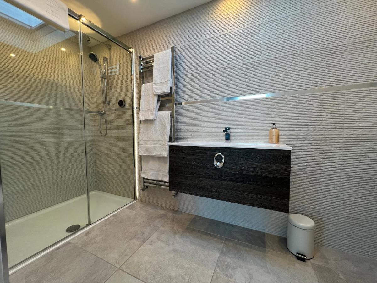 Luxurious 4 Bedroom Home In The Heart Of The Cotswolds With Hot Tub! Stow-on-the-Wold Exterior foto