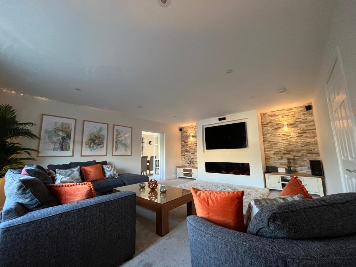 Luxurious 4 Bedroom Home In The Heart Of The Cotswolds With Hot Tub! Stow-on-the-Wold Exterior foto